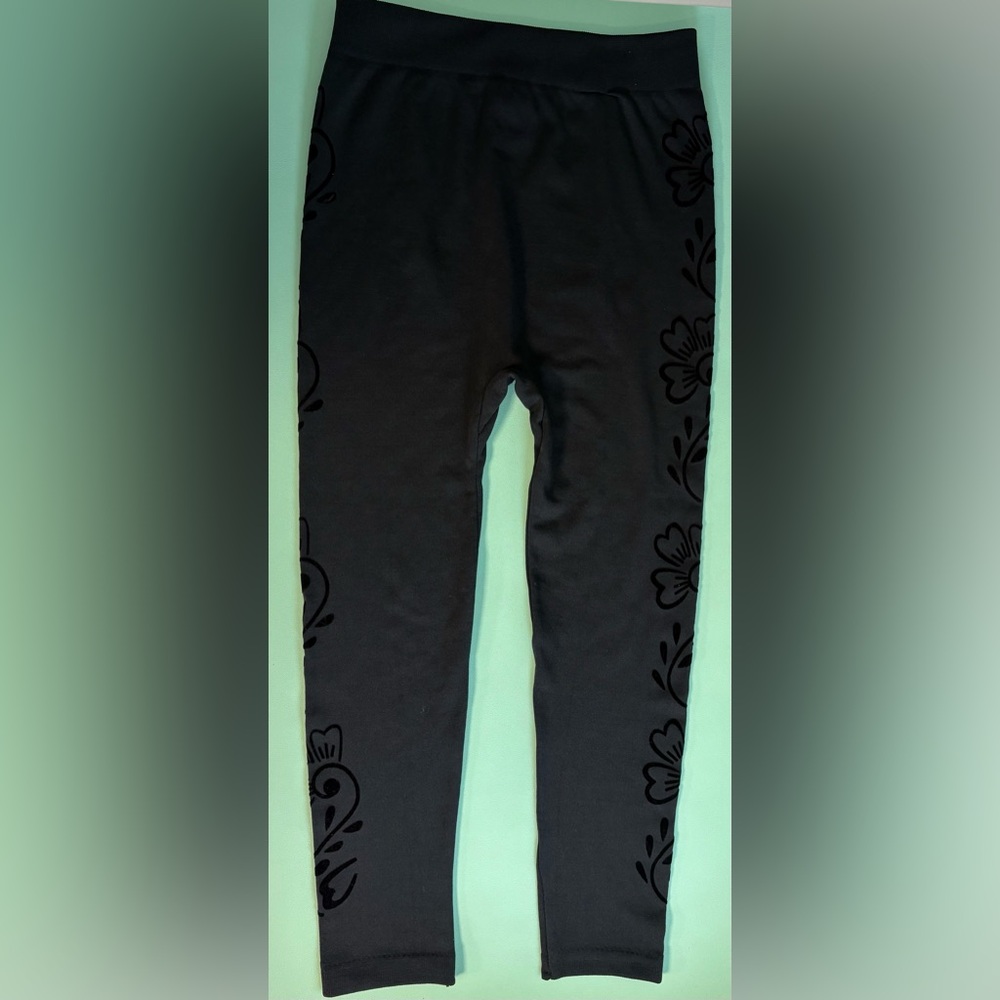 Monkey Bars High Waisted Black with Velvet Flower Design Legging, Girl Size 6-6X